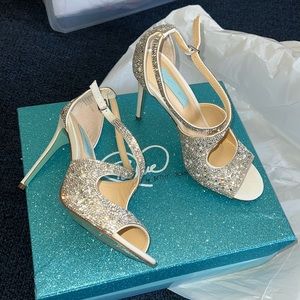 betsy johnson crystal embellished crisscross heeled sandals
